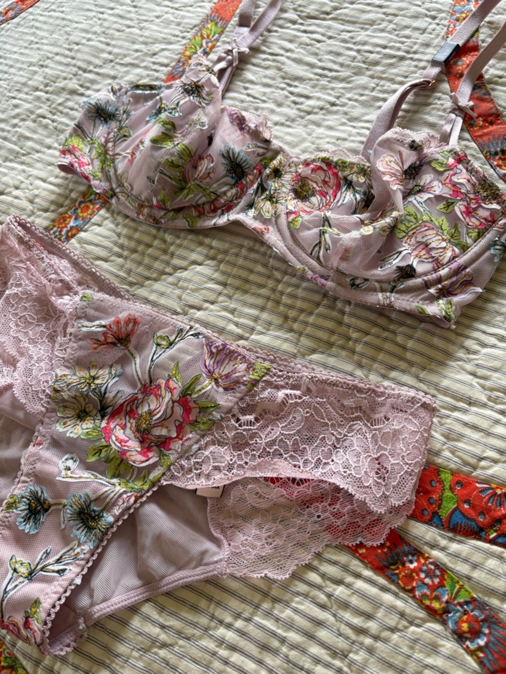 NWT Victoria's Secret Dream Angels Wicked Embroidered Unlined Bra & Panty Set